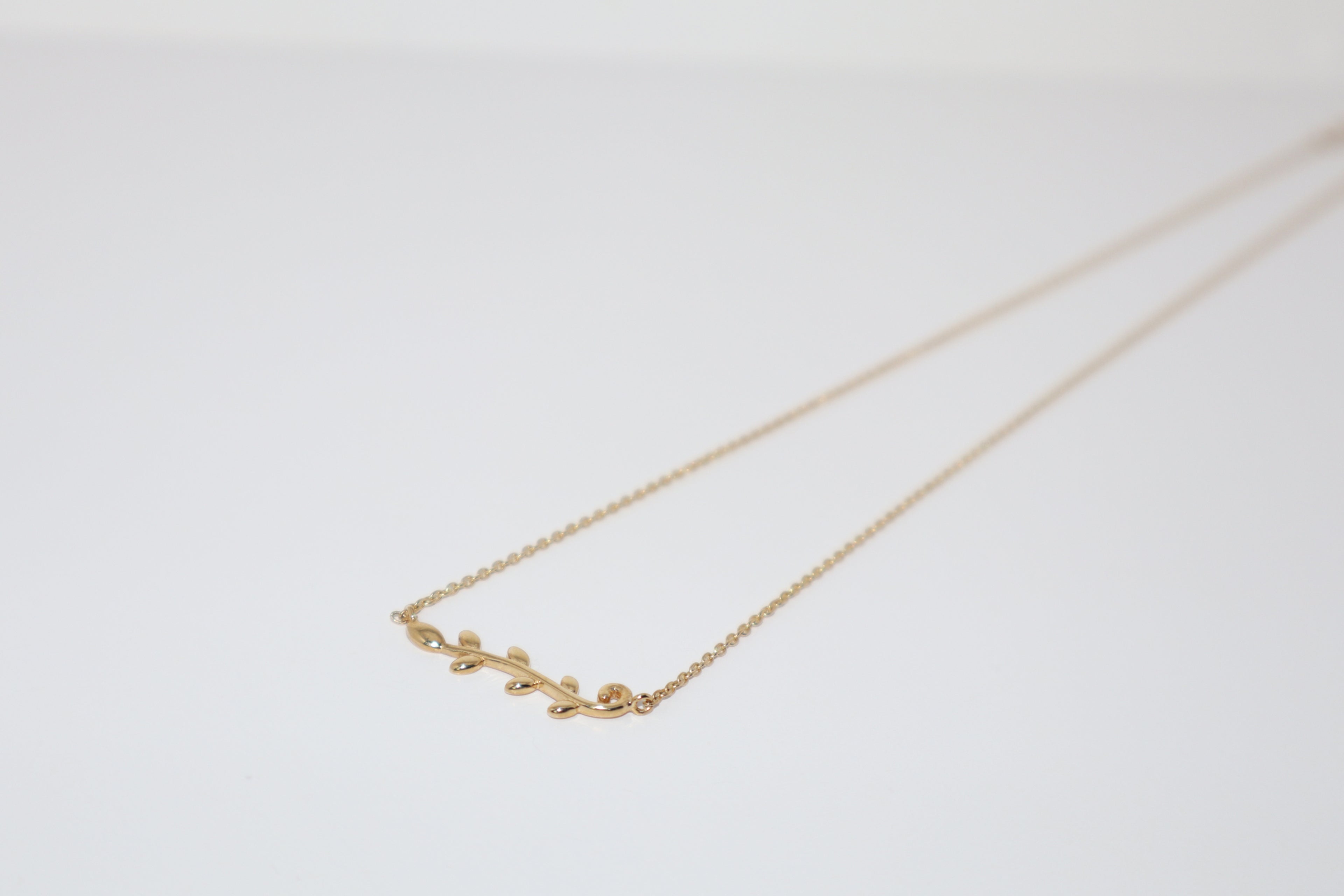 Vine Pendant | 14k Solid Yellow Gold